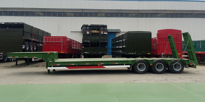 3 Axle Lowbed Semi Trailer for Sale